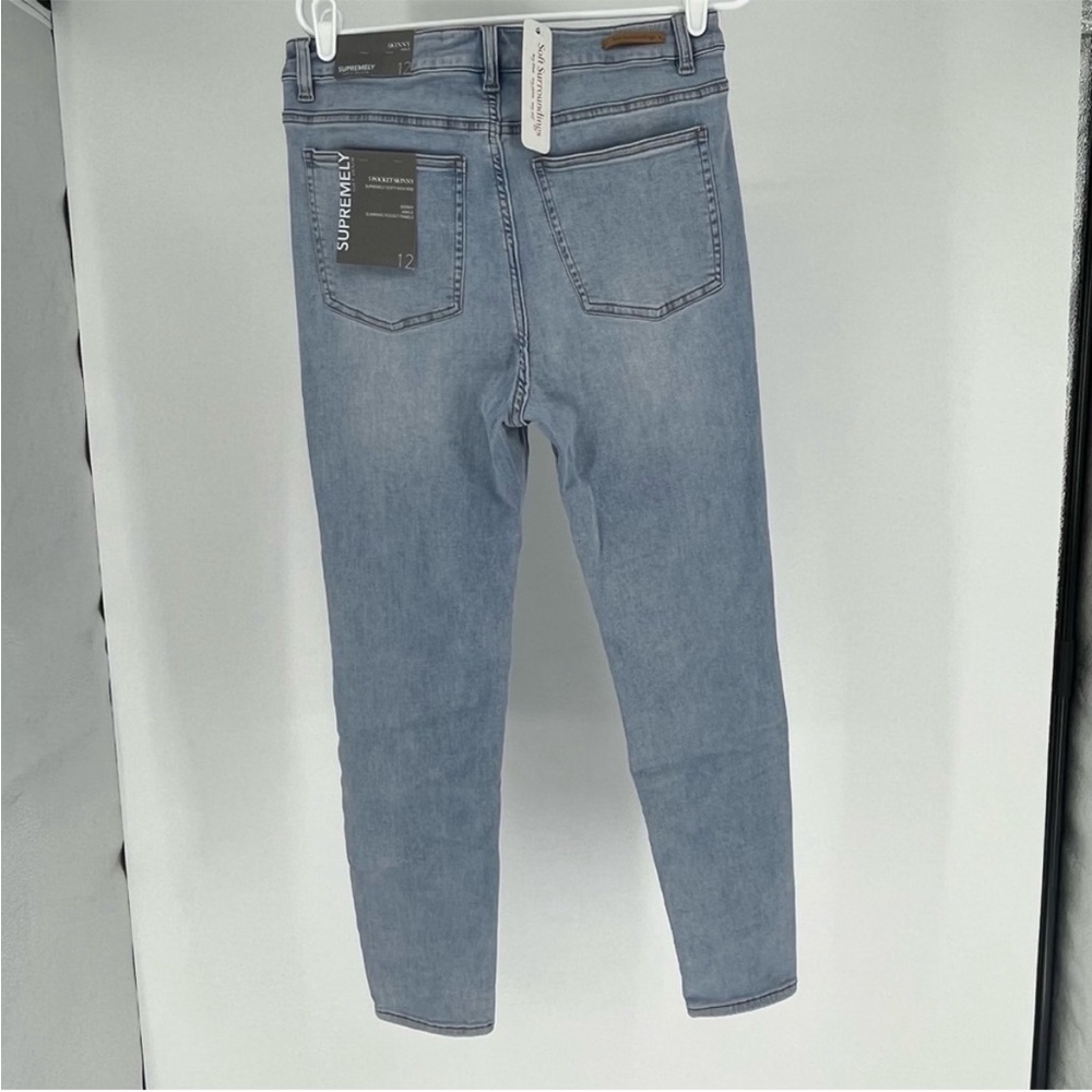 SOFT SURROUNDINGS NWT SUPREMELY SOFT HIGH RISE SKINNY SOFT DENIM JEANS AMARYLLIS - Picture 3 of 11